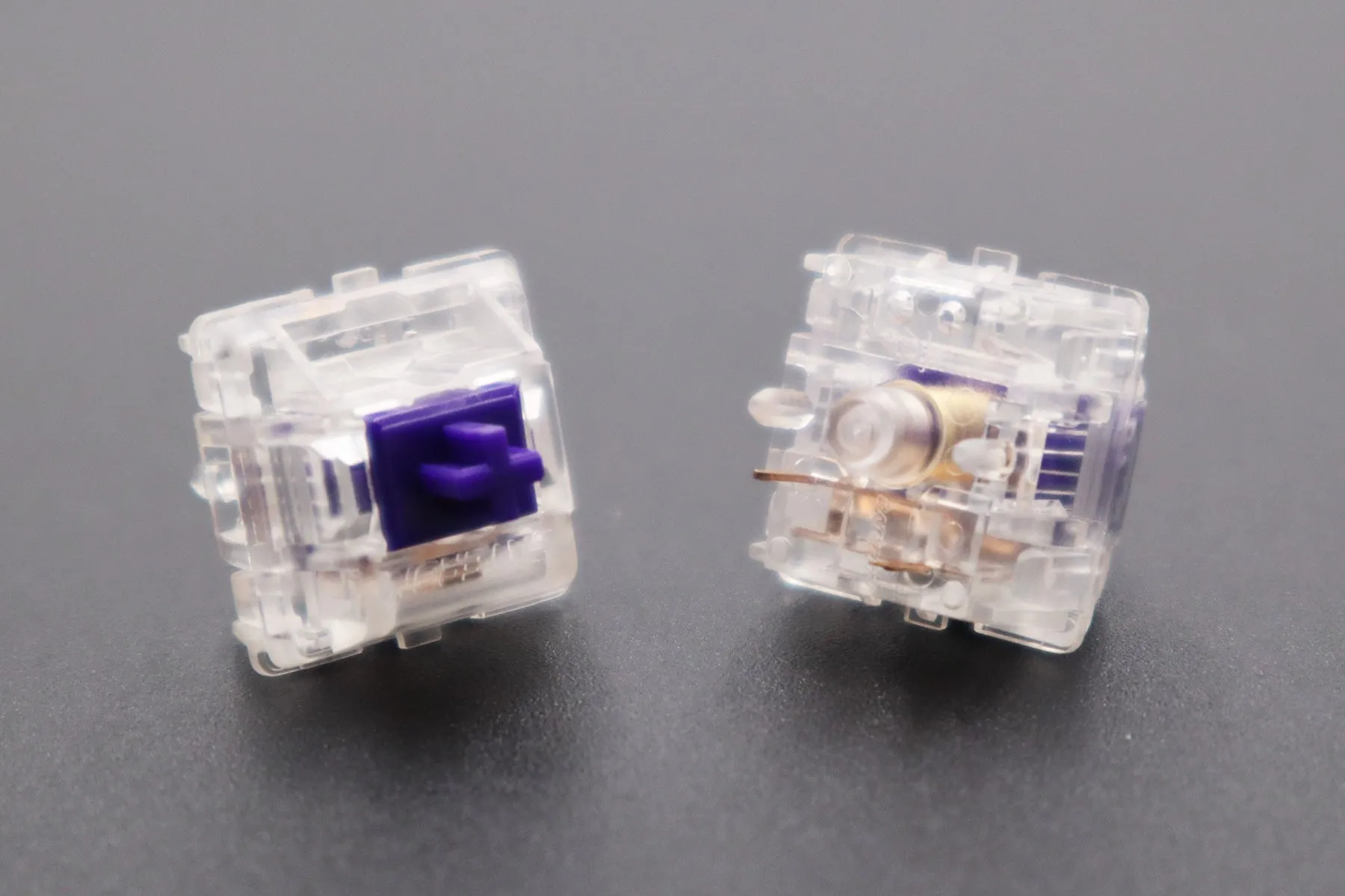 Zeal Purple Zealios V2 Switches (tactile)